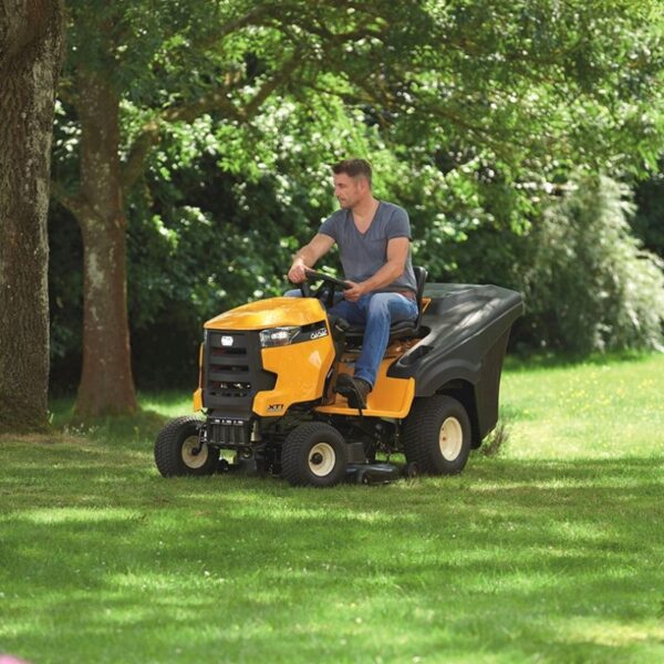 Zahradní traktor Cub Cadet XT1 OR95 - Image 2